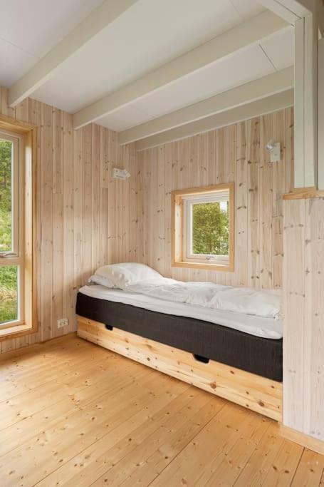 Peaceful House In Nature- No Road Ferienhaus *